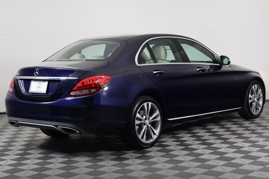 Used 2017 Mercedes-Benz C 300 Sedan image 4
