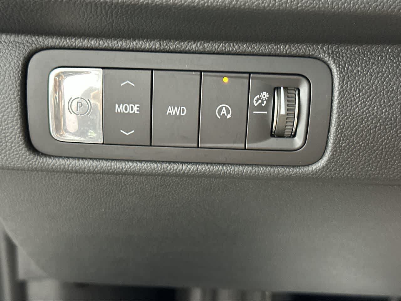Used 2026 Chevrolet Traverse LT w/ Driver Confidence Package AWD/4WD image 29