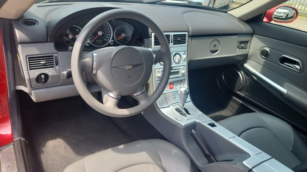 Used 2004 Chrysler Crossfire Coupe RWD image 13