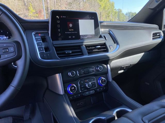 Used 2024 GMC Yukon XL SLT w/ SLT Luxury Package image 30