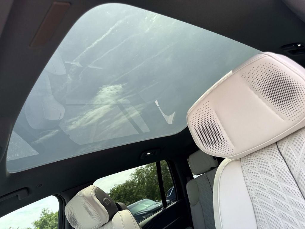 New 2026 Cadillac Escalade IQ Luxury 1 image 33