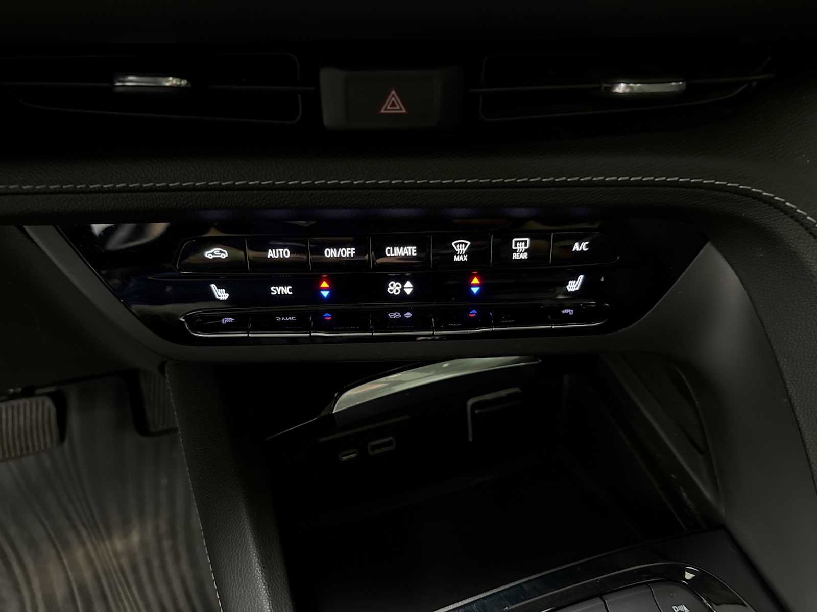 Used 2021 Buick Envision Essence w/ Sport Touring Package image 23