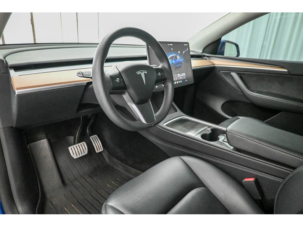 Used 2023 Tesla Model Y Performance AWD/4WD image 11