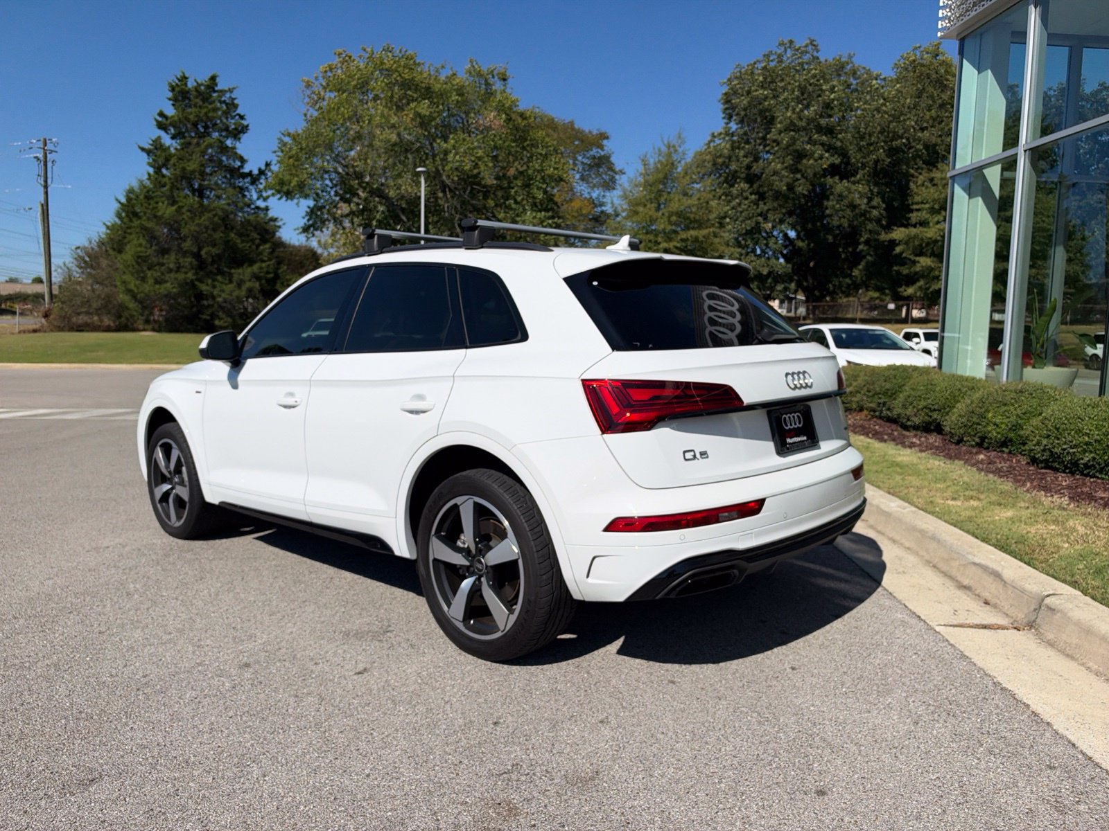 Used 2022 Audi Q5 2.0T Premium Plus w/ Premium Plus Package AWD/4WD image 8