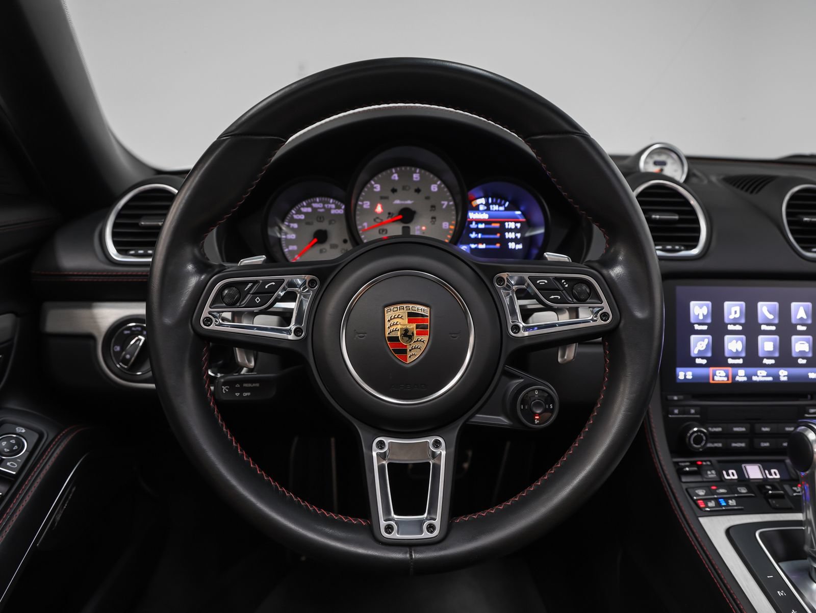 Certified 2022 Porsche 718 Boxster RWD image 46