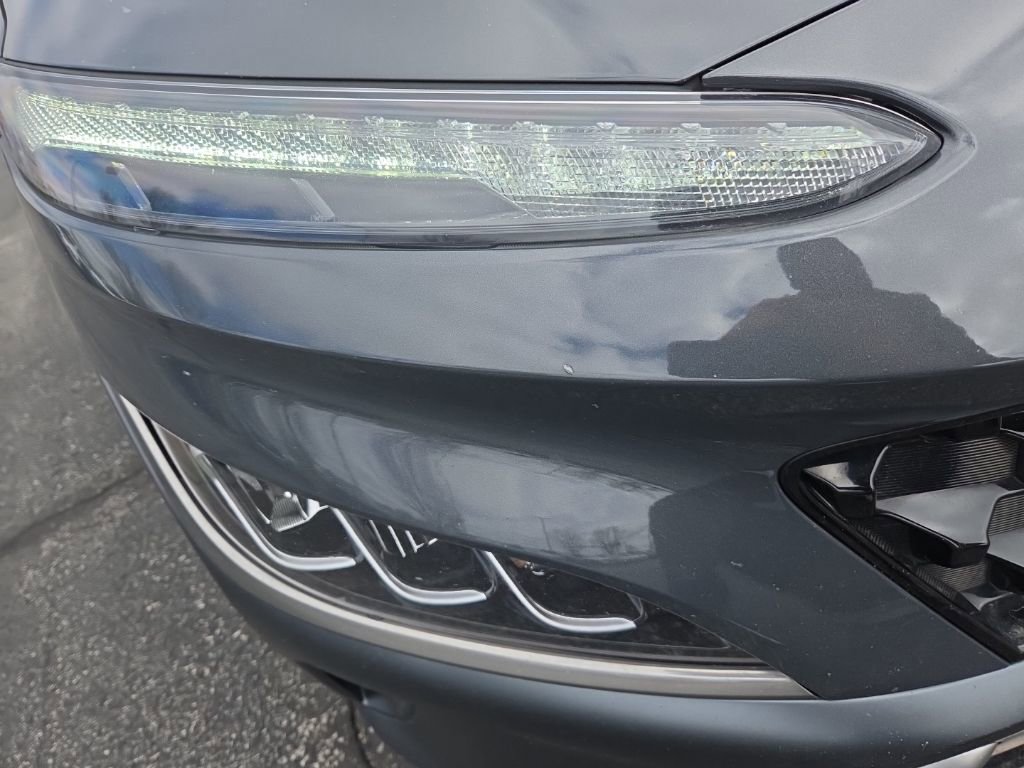 Used 2023 Hyundai Kona Limited w/ Cargo Package AWD/4WD image 13