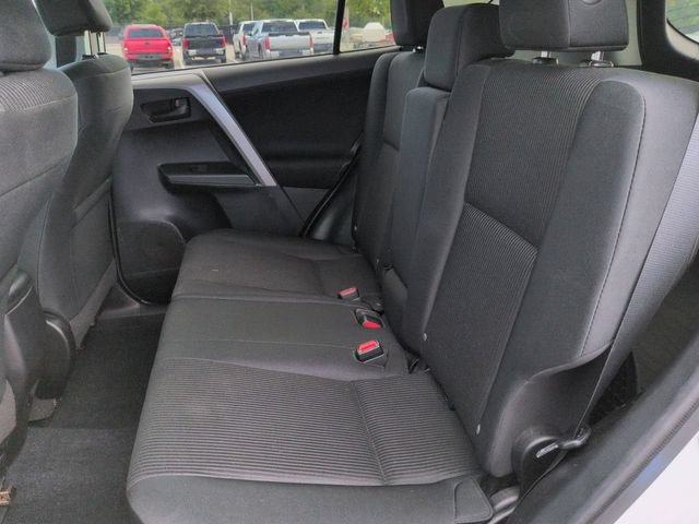 Used 2017 Toyota RAV4 LE w/ Carpet Mat Package AWD/4WD image 14