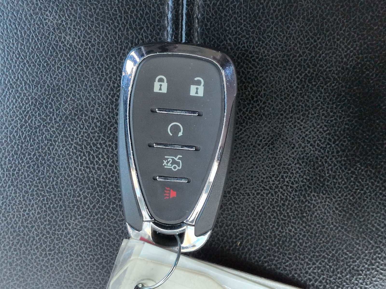 Used 2016 Chevrolet Malibu LT image 31