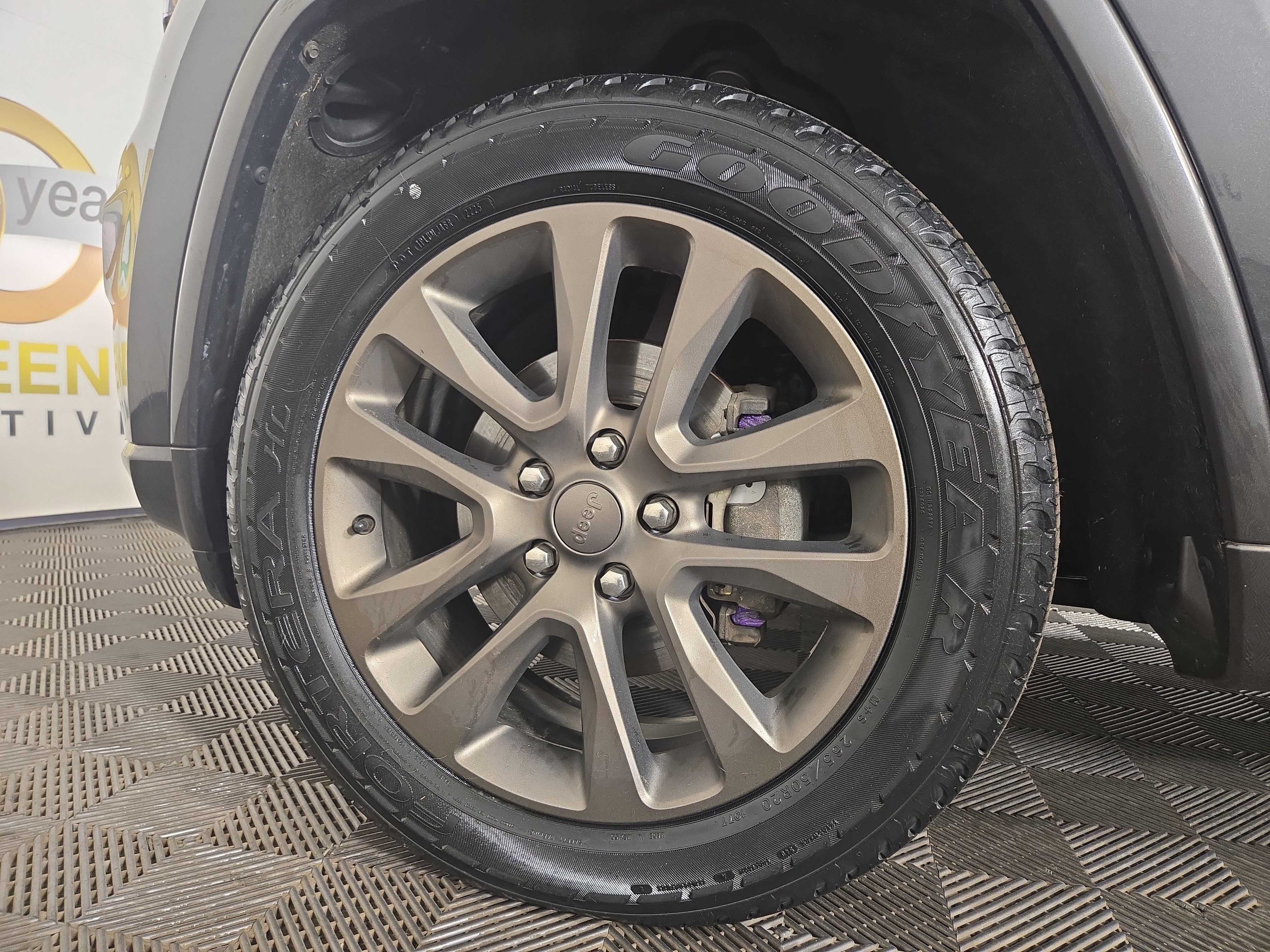 Certified 2017 Jeep Grand Cherokee Limited 75th Anniversary image 35