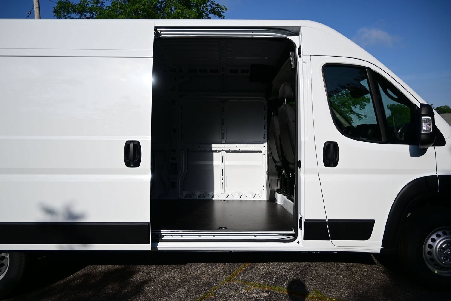 New 2026 RAM ProMaster 3500 w/ Cold Weather Group FWD image 20