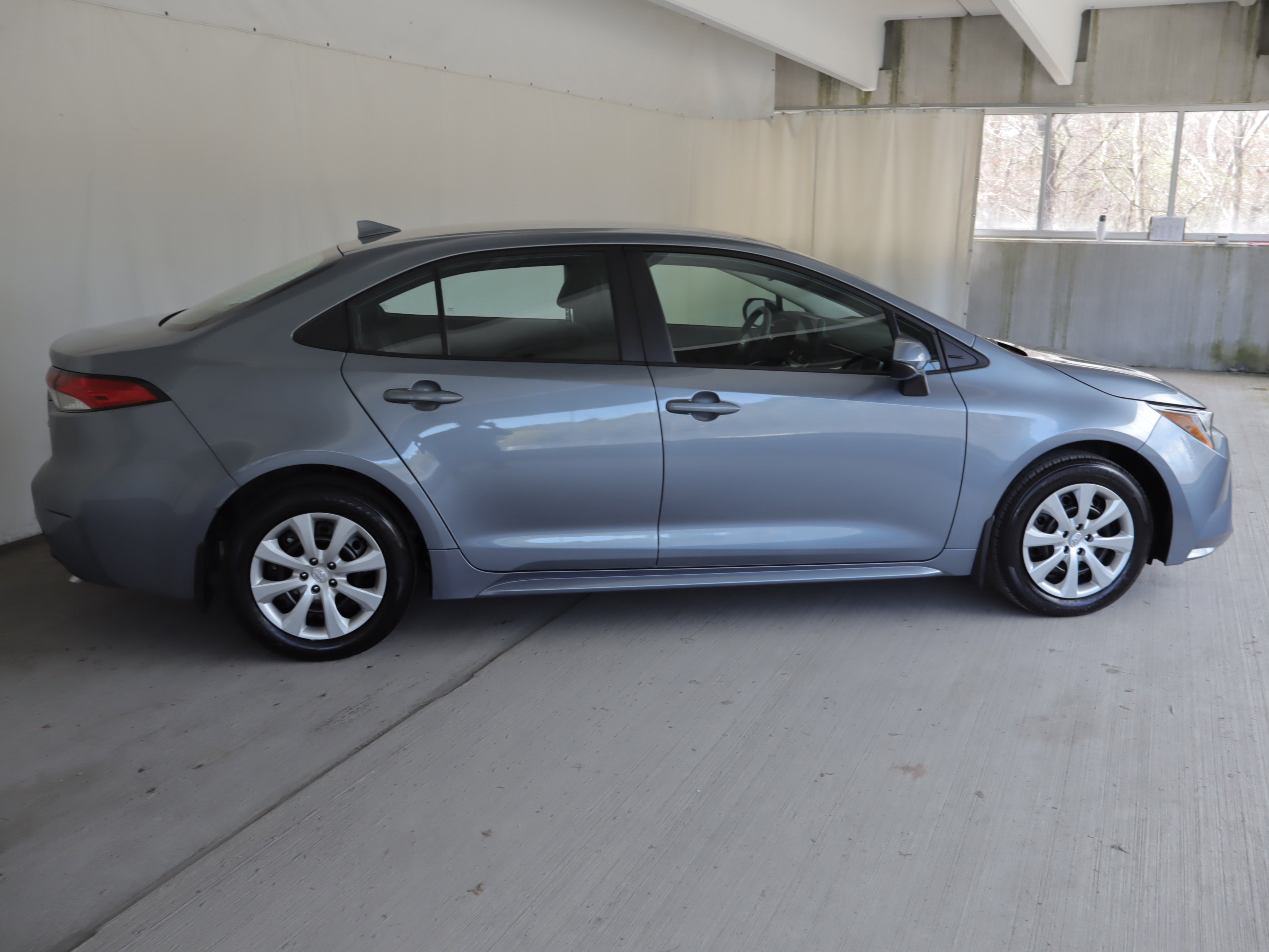 Used 2026 Toyota Corolla LE FWD image 4