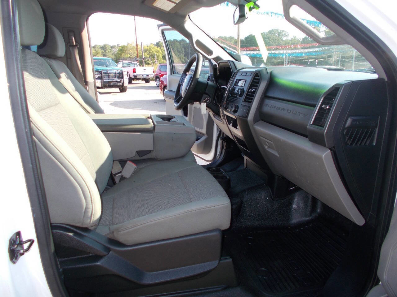 Used 2018 Ford F250 XL w/ Power Equipment Group image 7