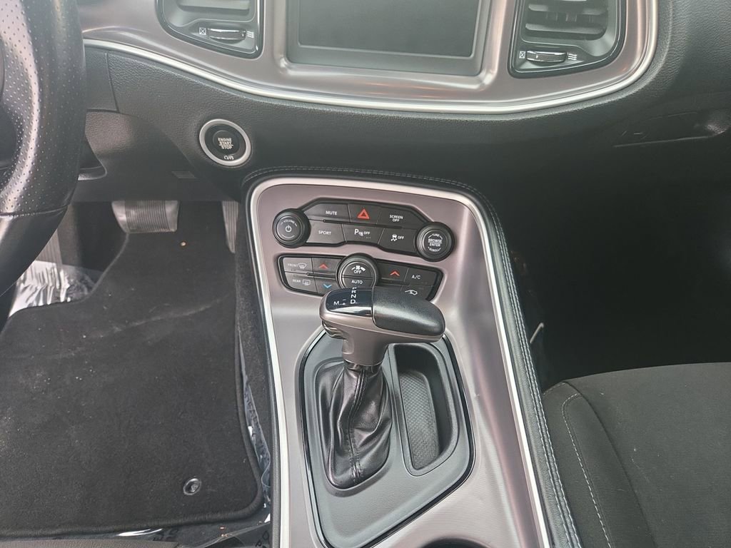 Used 2022 Dodge Challenger GT AWD/4WD image 12