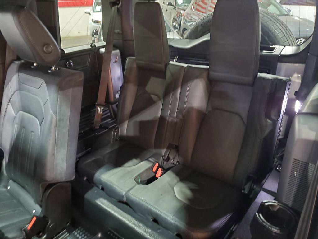 Used 2021 Land Rover Defender 110 X image 26