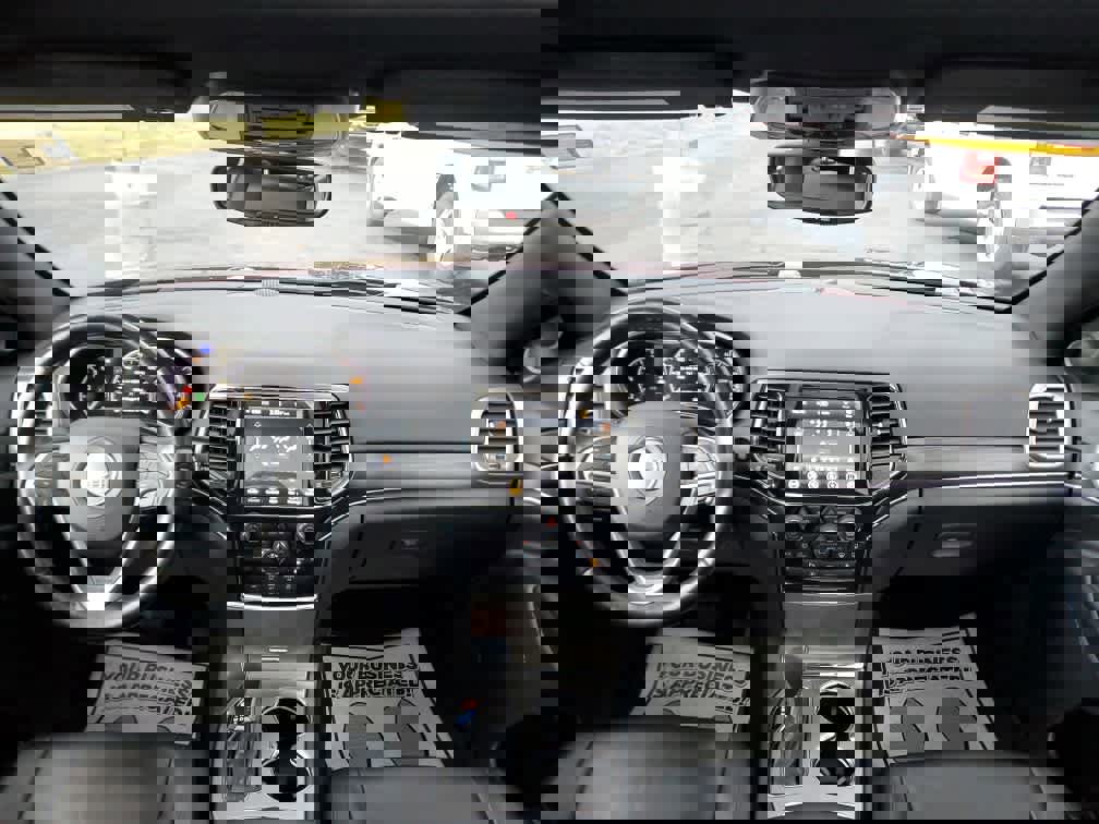 Used 2021 Jeep Grand Cherokee Limited w/ Sun & Sound Group image 17