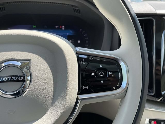 Used 2023 Volvo XC60 B5 Plus w/ Protection Package Premier AWD/4WD image 35