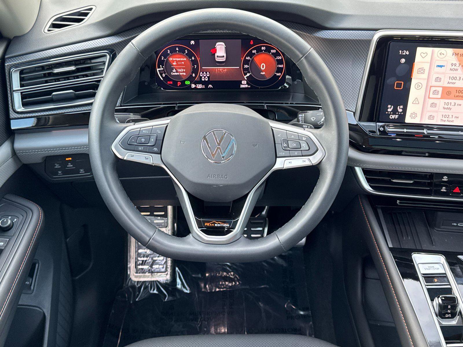 Used 2025 Volkswagen Atlas Peak Edition SE image 13