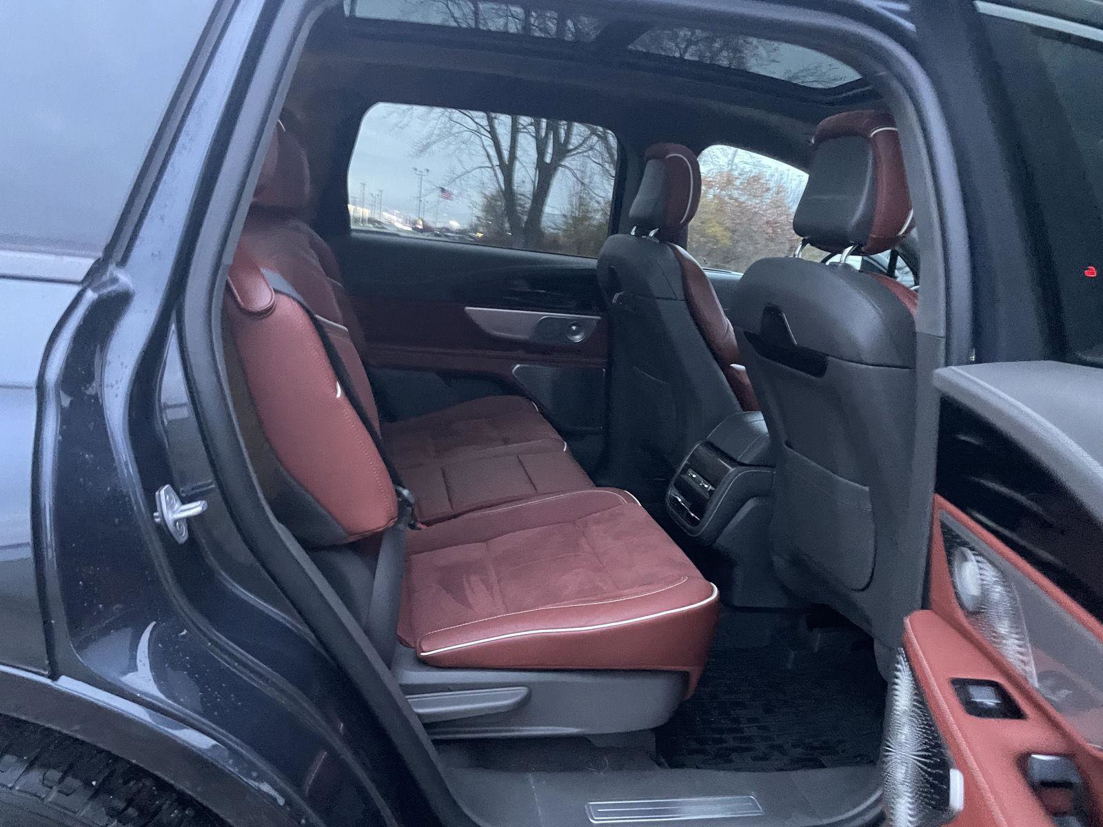 Used 2024 Lincoln Nautilus Black Label image 33