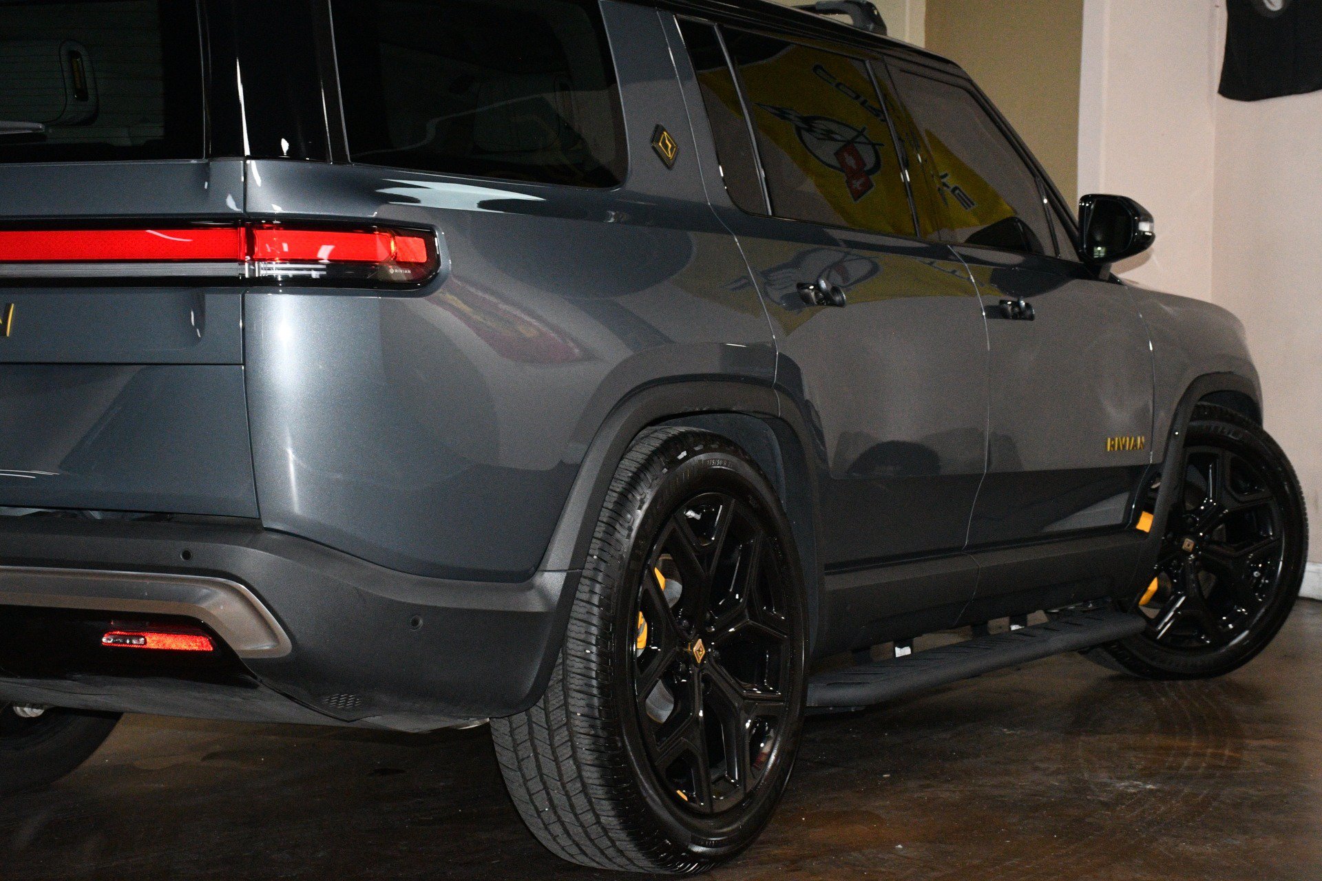 Used 2023 Rivian R1S Launch Edition Quad AWD/4WD image 56