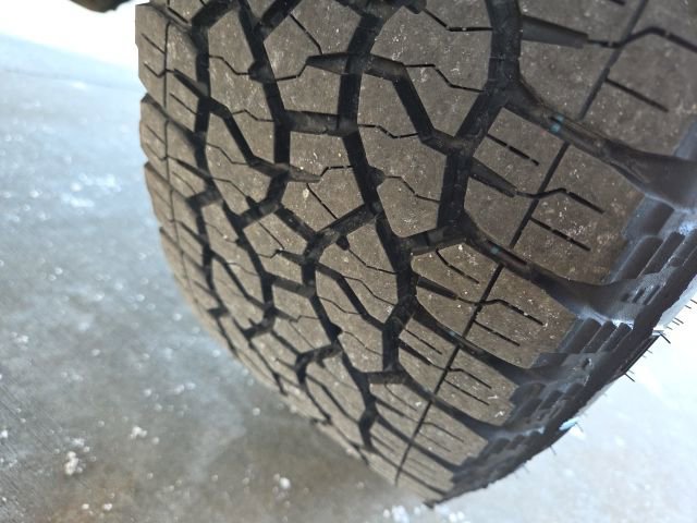 Used 2021 GMC Sierra 2500 AT4 w/ AT4 Premium Plus Package image 85