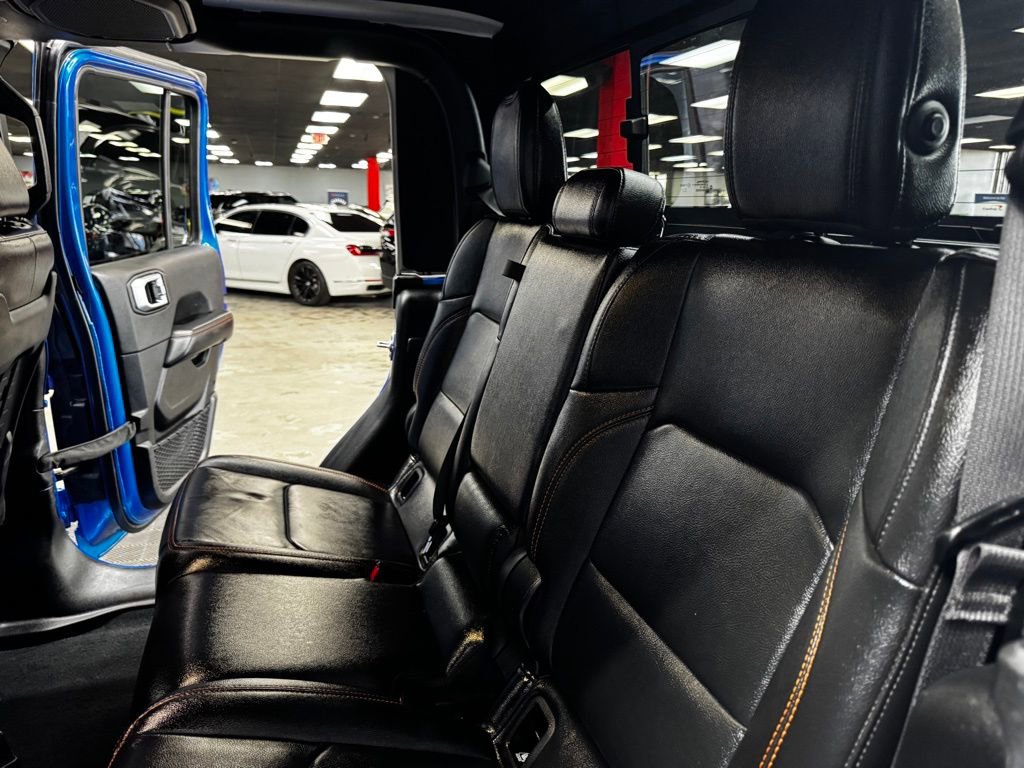 Used 2023 Jeep Gladiator Mojave w/ Cold Weather Group image 40