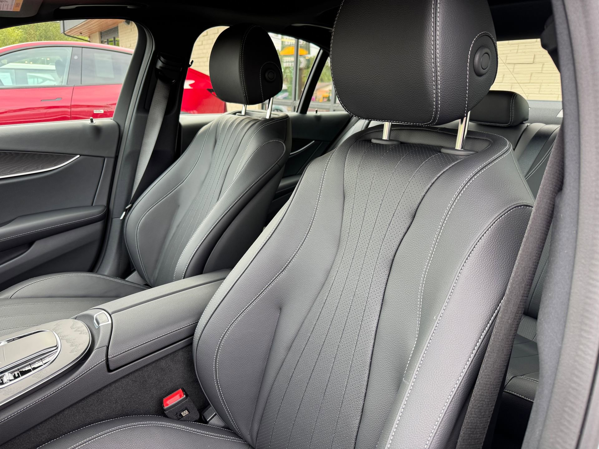 Used 2023 Mercedes-Benz E 350 Sedan image 29