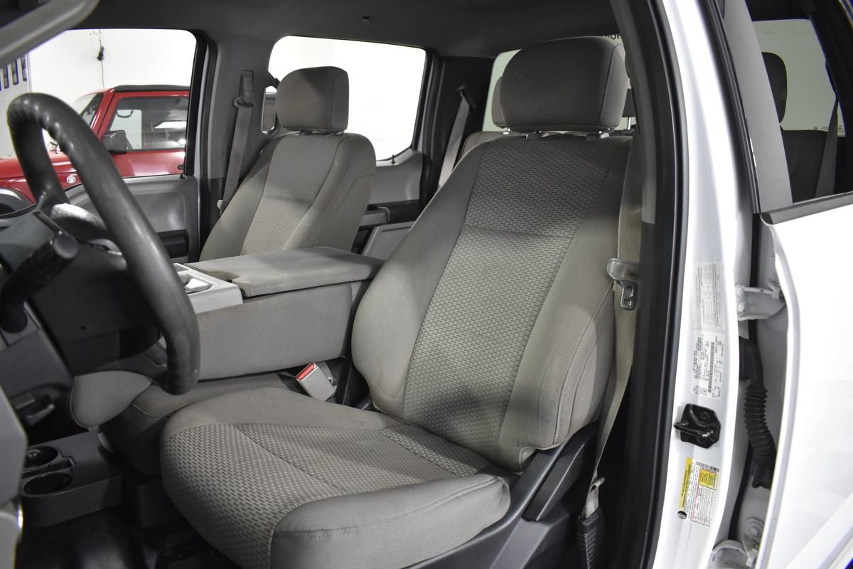 Used 2017 Ford F150 XLT AWD/4WD image 11