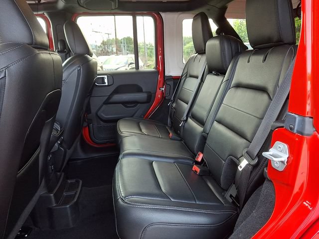 Used 2019 Jeep Wrangler Unlimited Sahara AWD/4WD image 11