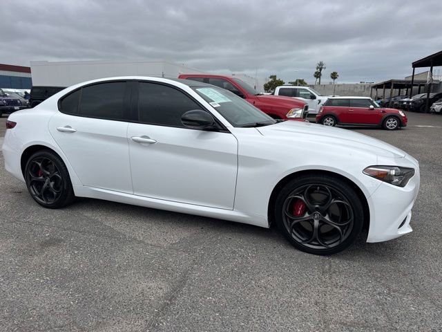 Used 2019 Alfa Romeo Giulia Ti AWD/4WD image 4