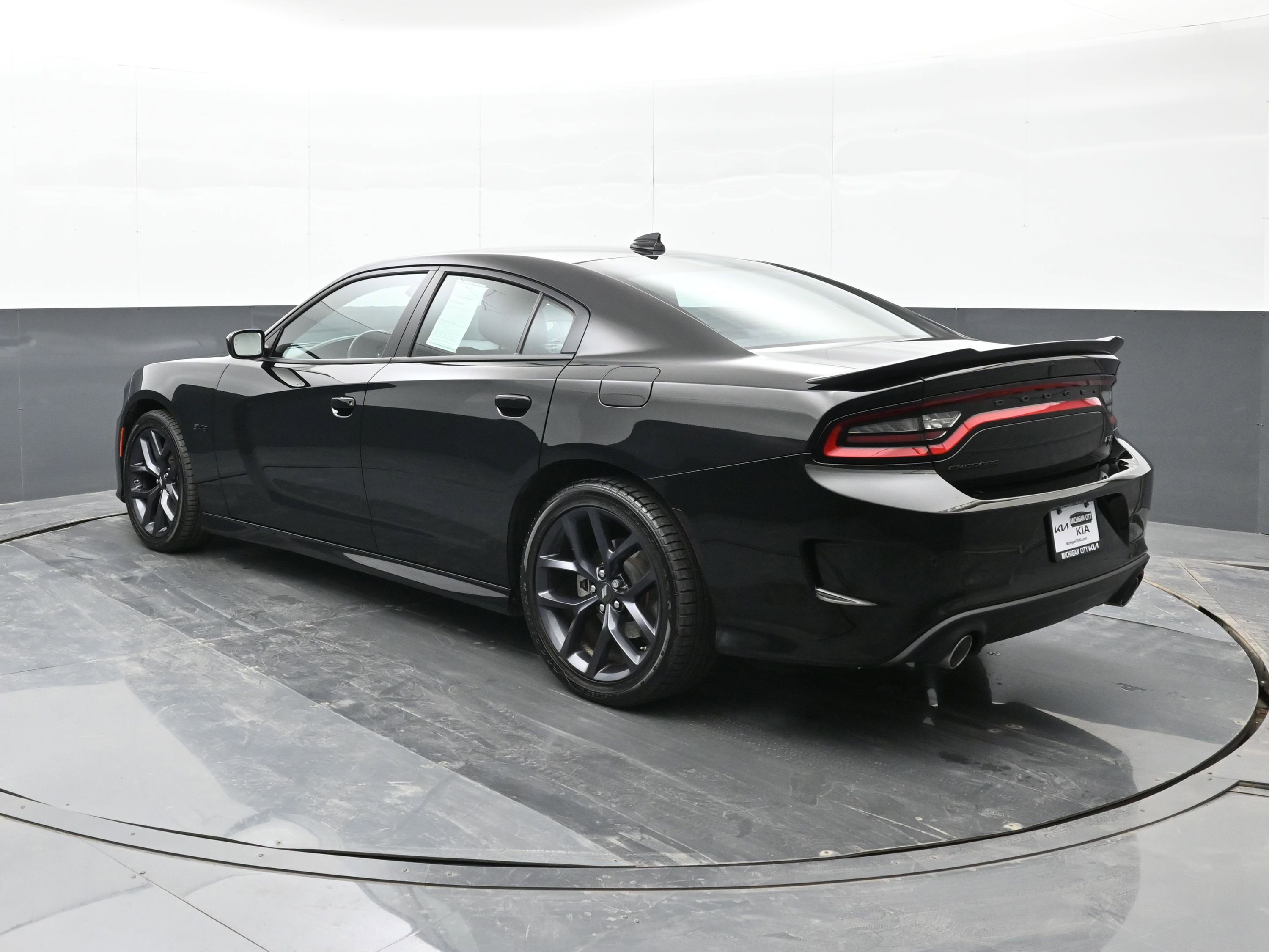 Used 2023 Dodge Charger R/T w/ Plus Group image 6