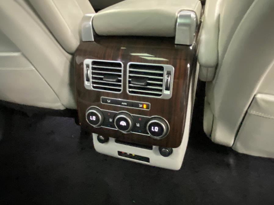 Used 2016 Land Rover Range Rover Autobiography image 39