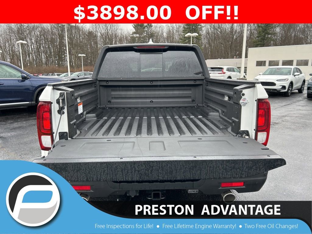New 2026 Honda Ridgeline Black Edition image 3