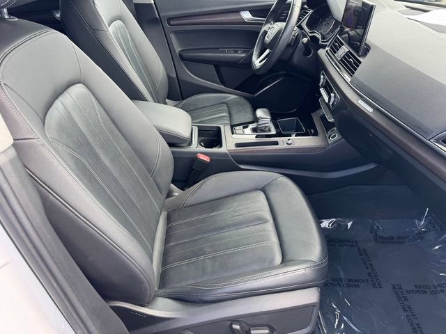 Used 2022 Audi Q5 2.0T Premium w/ Convenience Package AWD/4WD image 6