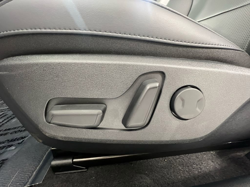 New 2025 Kia EV6 Wind image 27