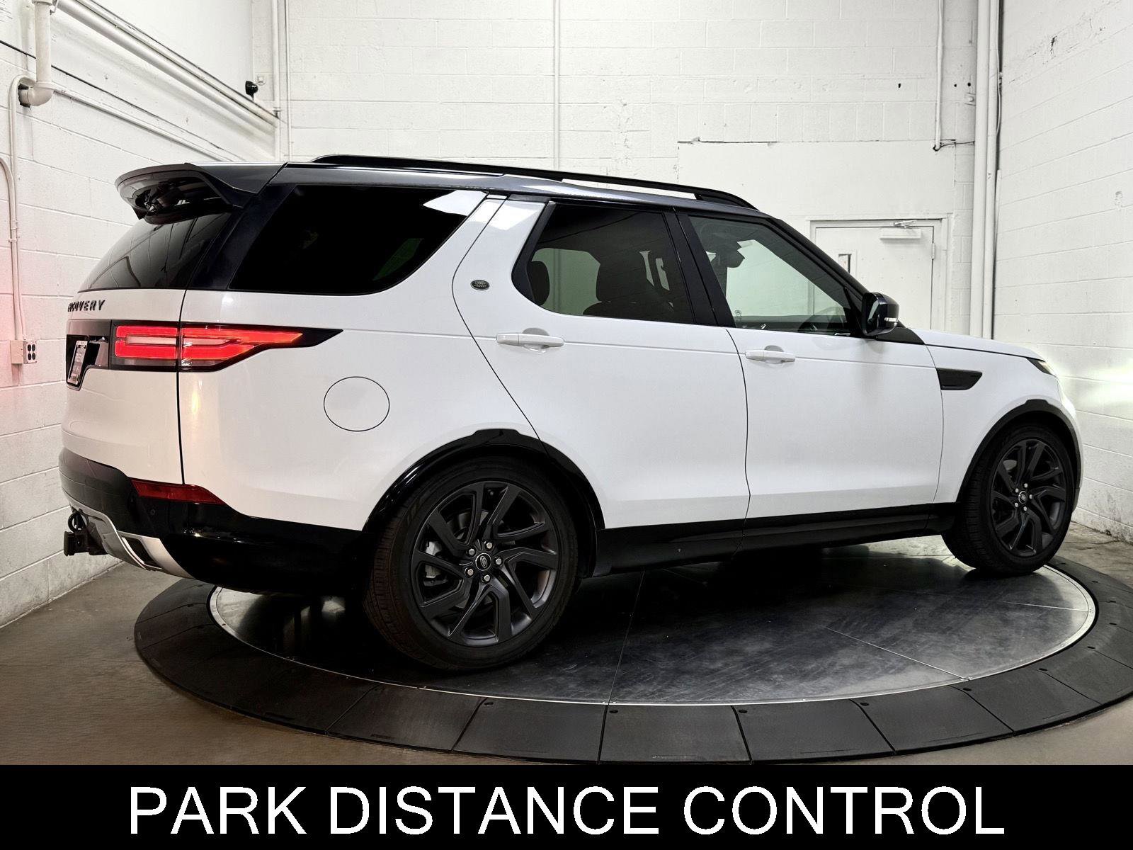 Used 2017 Land Rover Discovery HSE AWD/4WD image 8