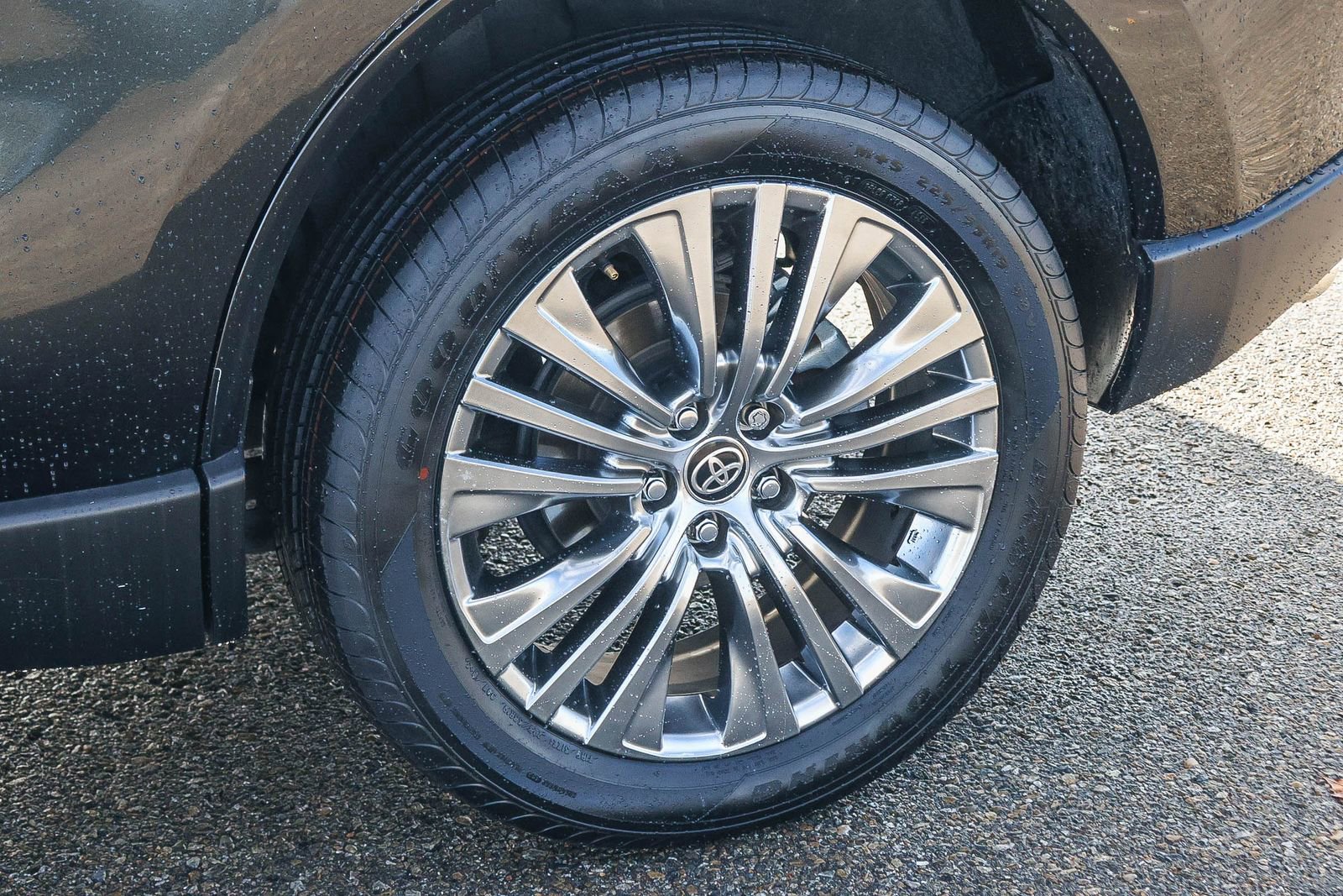 Used 2021 Toyota Venza Limited w/ Advanced Technology Package image 10