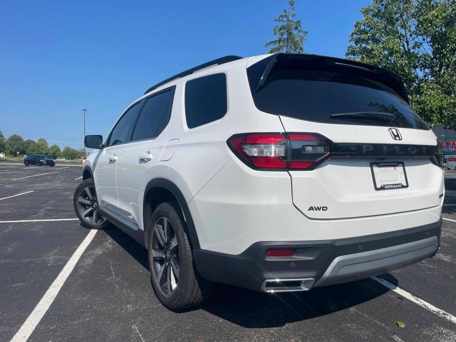 Certified 2024 Honda Pilot Touring image 8