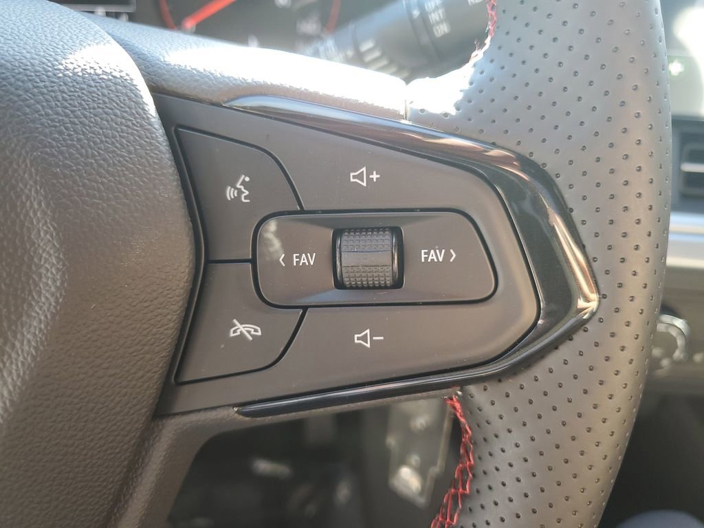 New 2026 Chevrolet Trax RS w/ Sunroof Package image 29