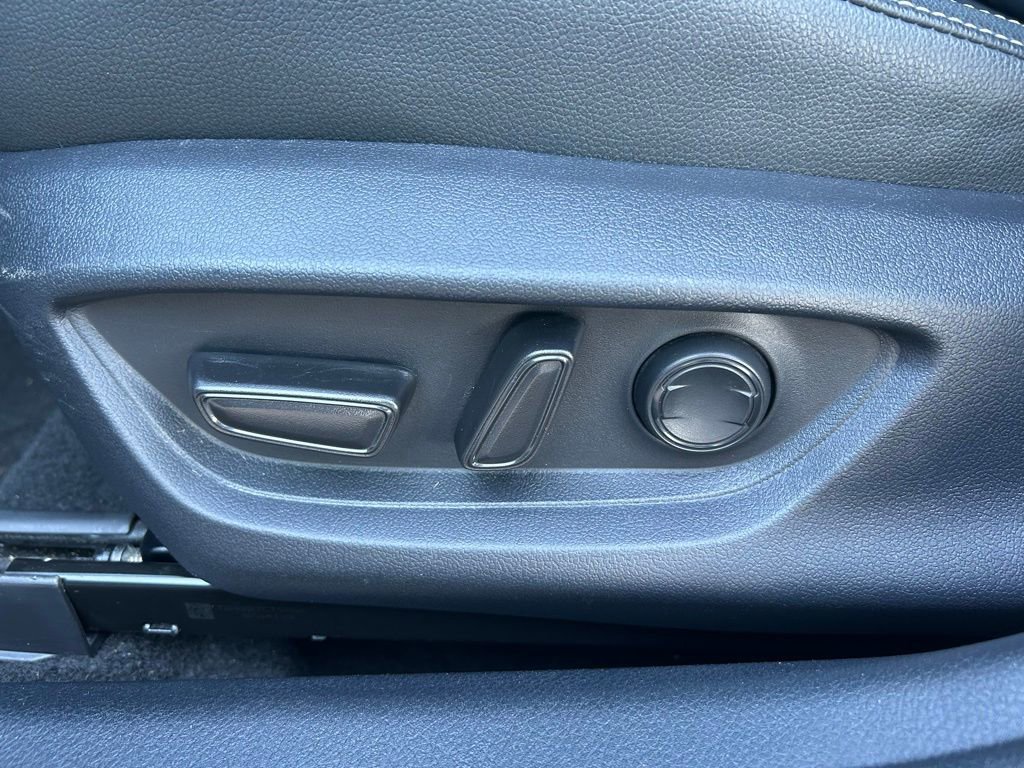 Certified 2025 Toyota Camry SE image 16