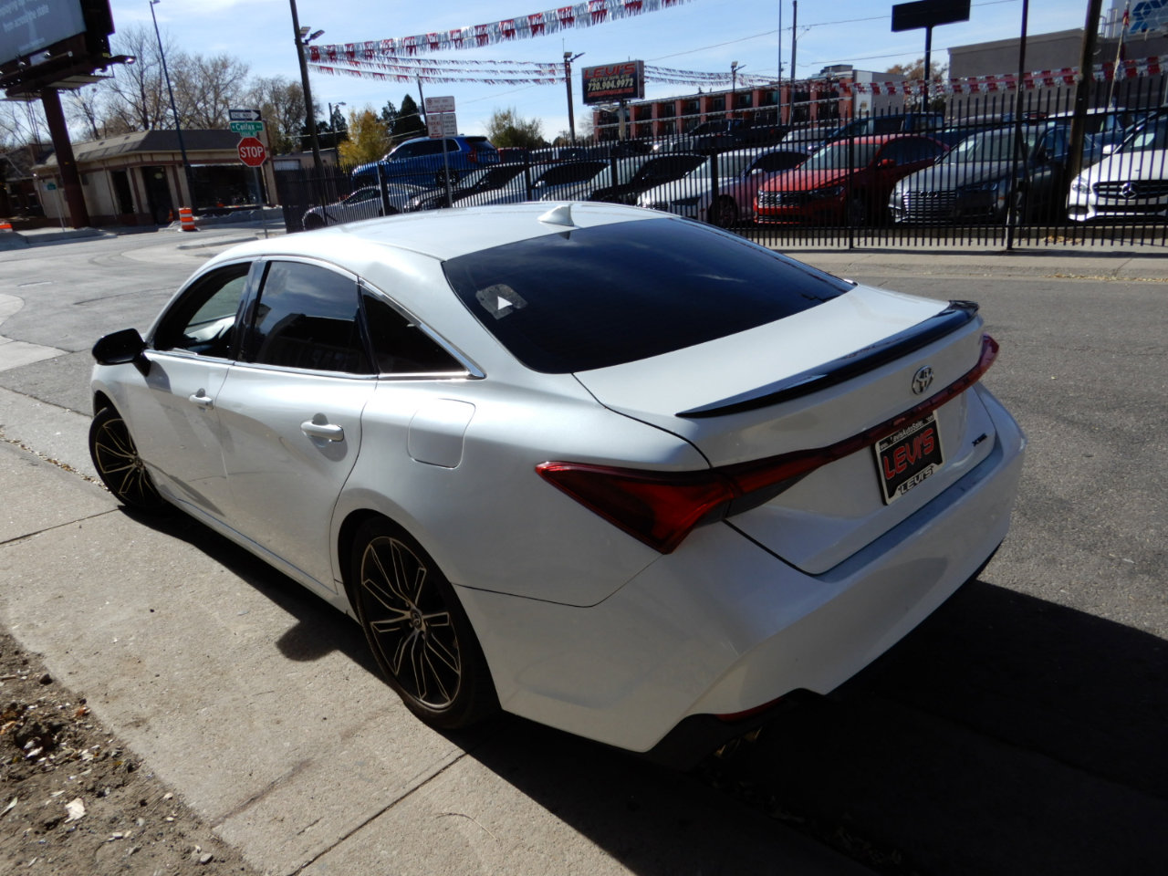 Used 2019 Toyota Avalon XSE w/ Carpet Mat Package image 7