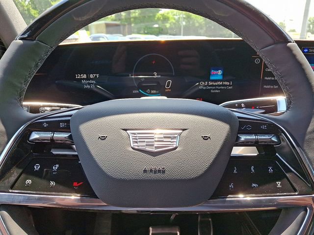 New 2026 Cadillac Vistiq Premium Luxury w/ LPO, Floor Liner Package AWD/4WD image 13