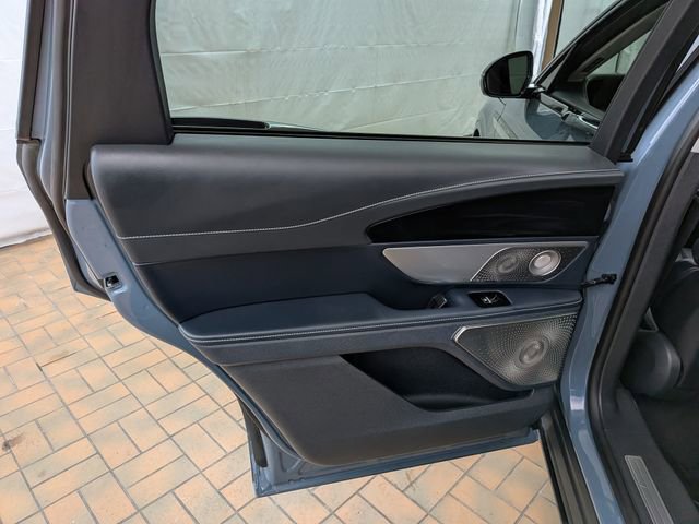 Used 2025 Lincoln Nautilus Reserve image 26