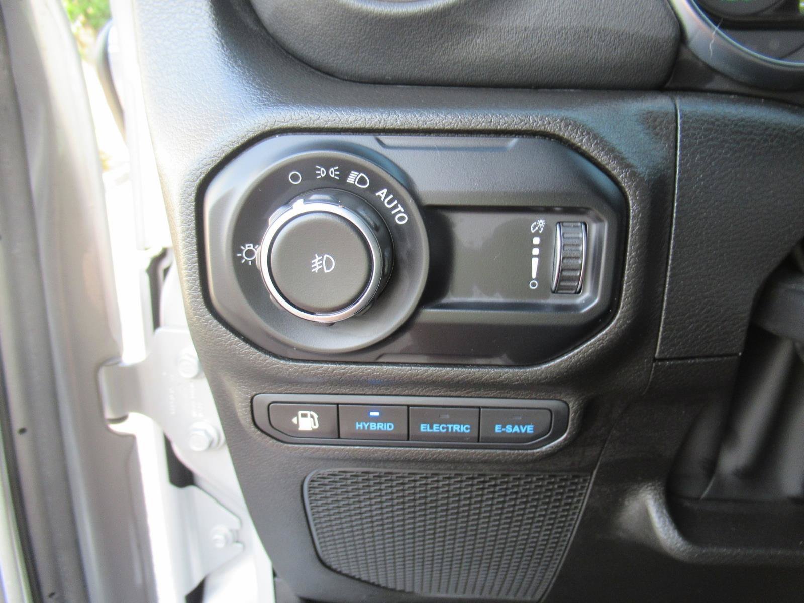 Certified 2023 Jeep Wrangler Unlimited Sahara AWD/4WD image 20