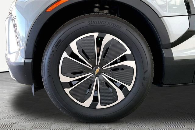 Used 2025 Chevrolet Blazer EV LT AWD/4WD image 21