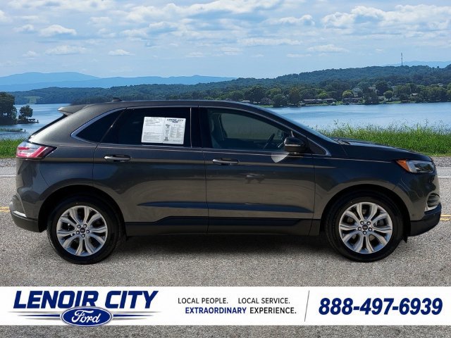 Certified 2020 Ford Edge Titanium w/ Equipment Group 301A AWD/4WD image 2