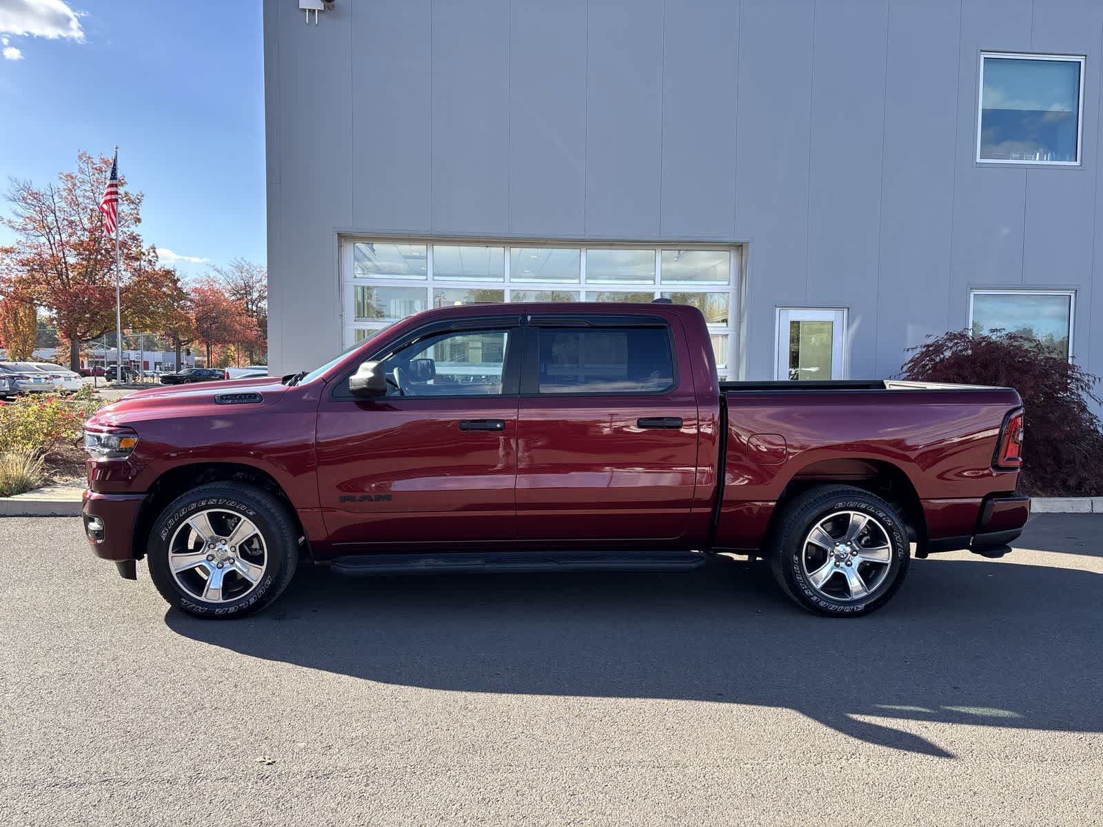 Used 2025 RAM 1500 Tradesman AWD/4WD image 2
