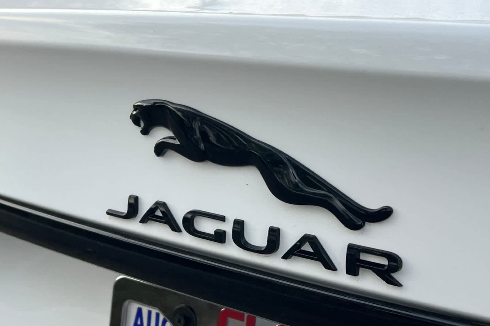 Used 2024 Jaguar XF R-Dynamic SE AWD/4WD image 16