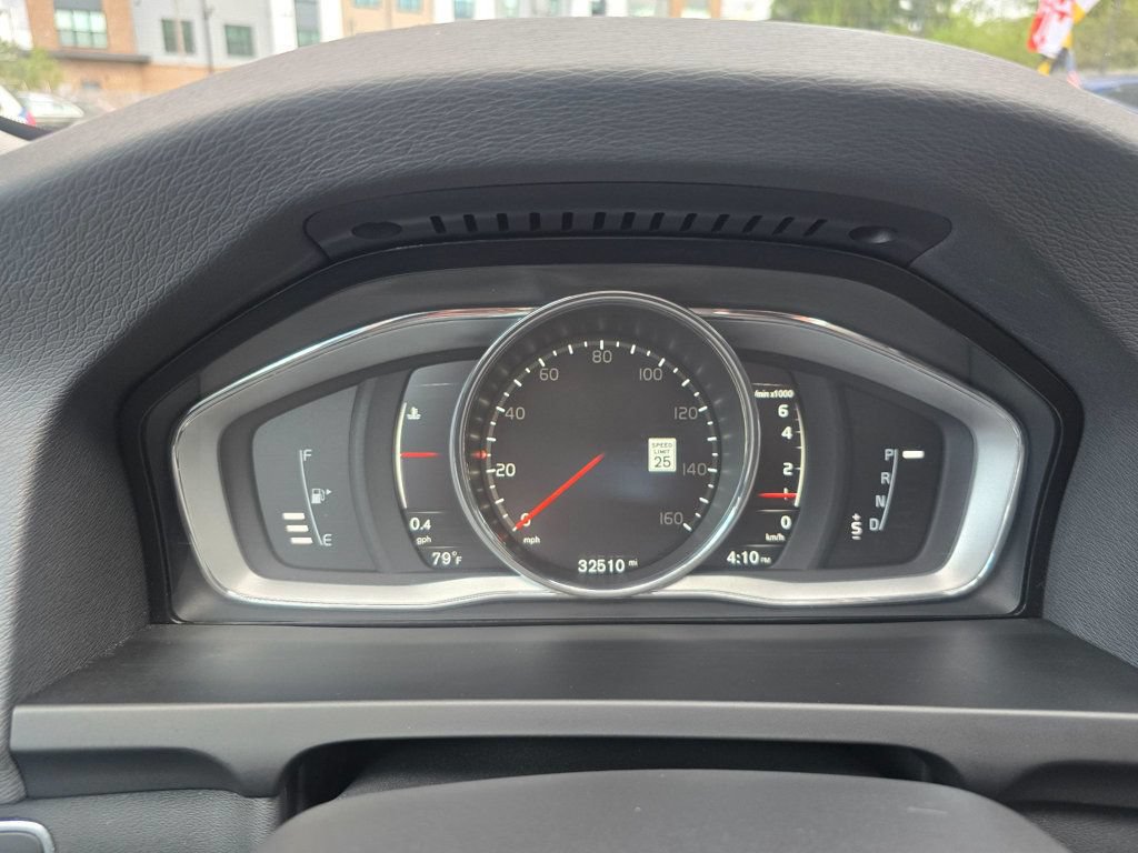 Used 2018 Volvo S60 T5 Inscription Platinum w/ Climate Package FWD image 23