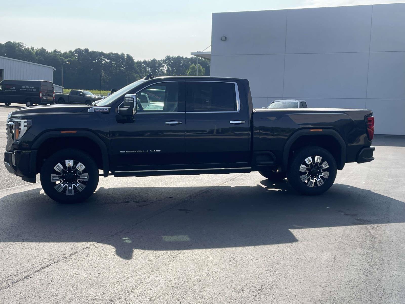 Certified 2025 GMC Sierra 2500 Denali w/ Denali Reserve Package AWD/4WD image 8