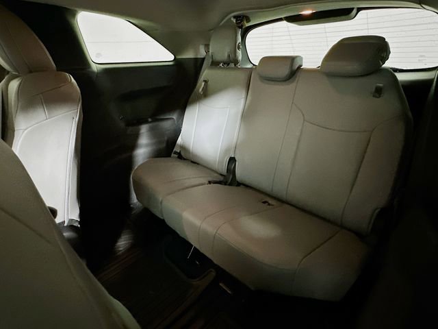 Used 2025 Toyota Sienna XLE image 27